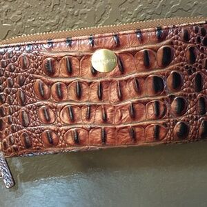 Brahmin wallet